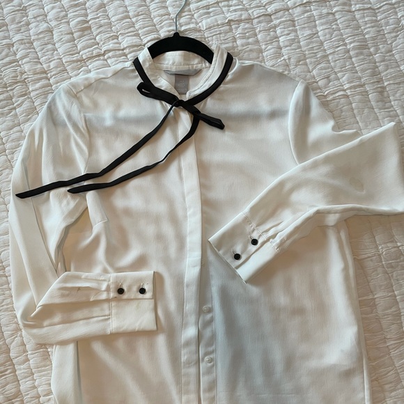 Light and breezy shirt - Picture 3 of 6